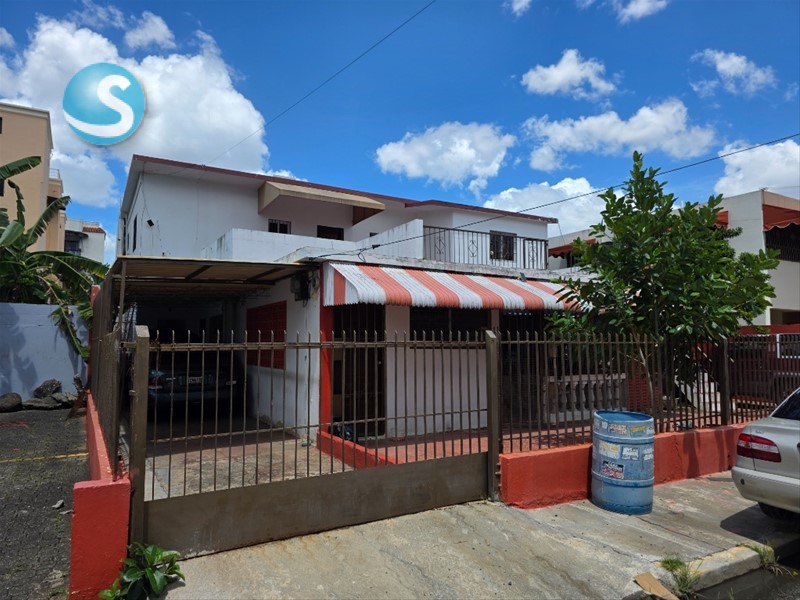 Casa — Miraflores — Casa en venta en Santo Domingo